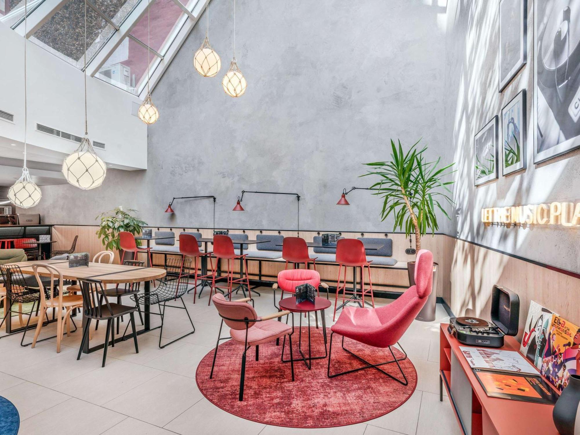 Ibis Budapest Centrum Bagian luar foto
