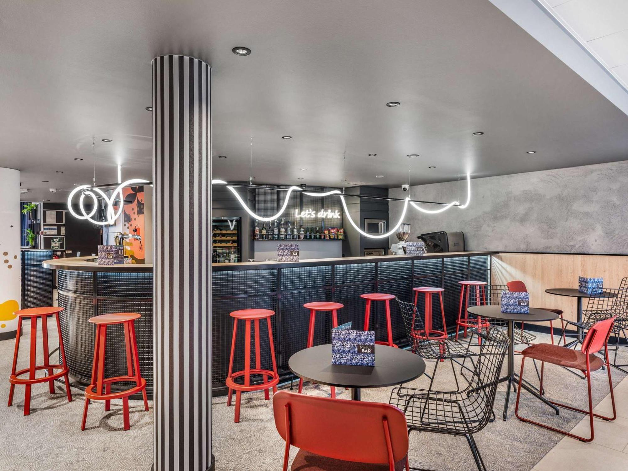 Ibis Budapest Centrum Bagian luar foto