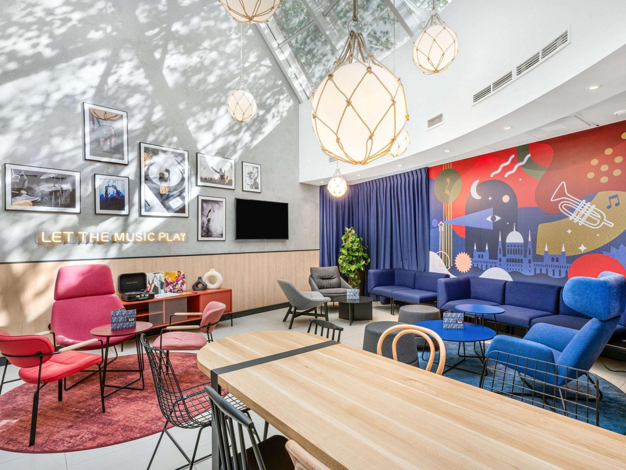 Ibis Budapest Centrum Bagian luar foto