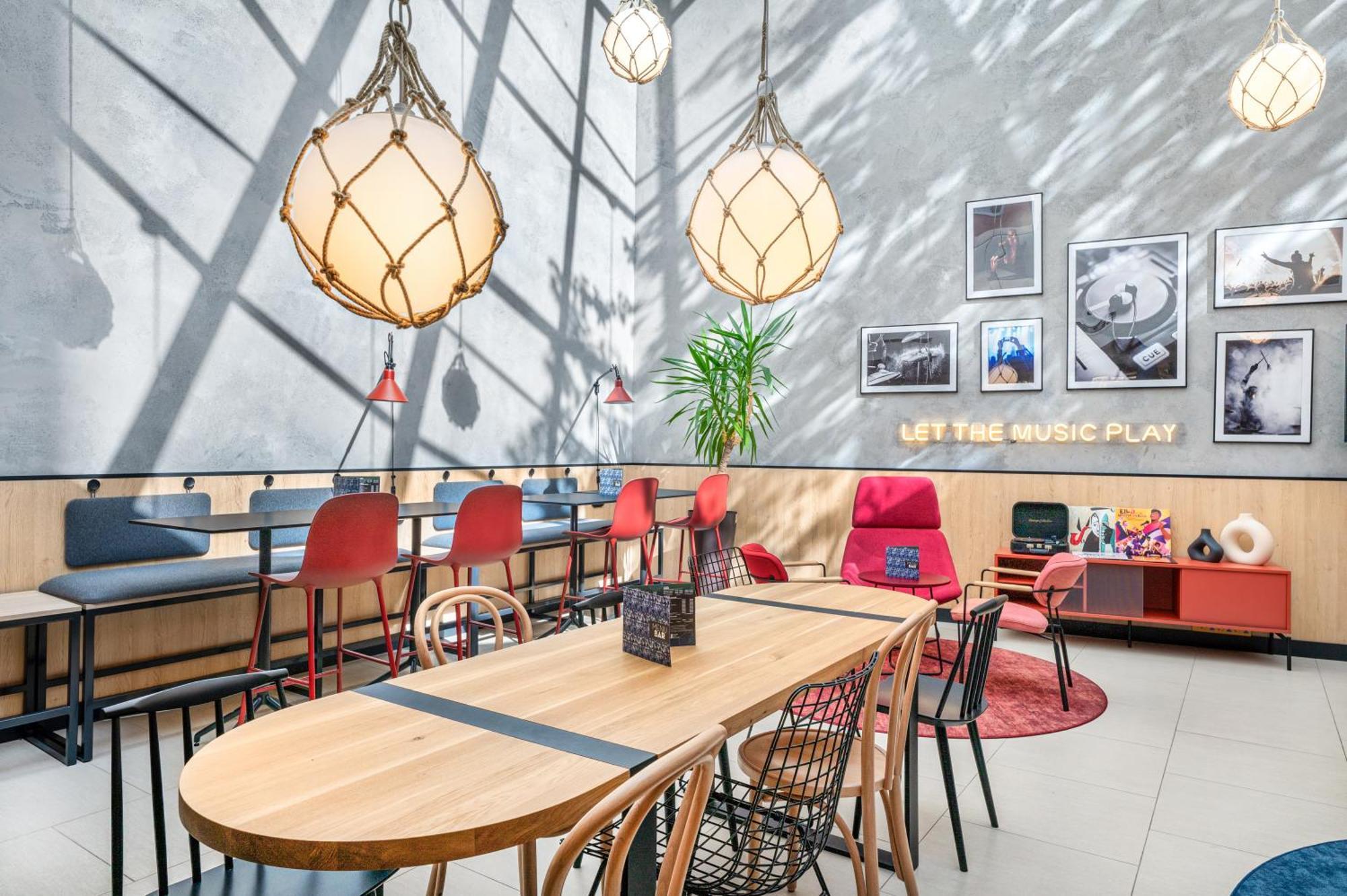 Ibis Budapest Centrum Bagian luar foto